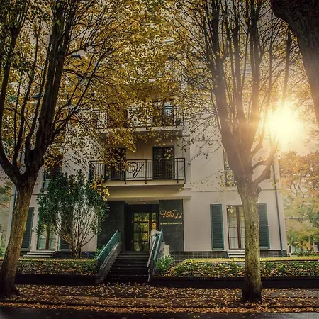 44 -v44- * Svinoústí