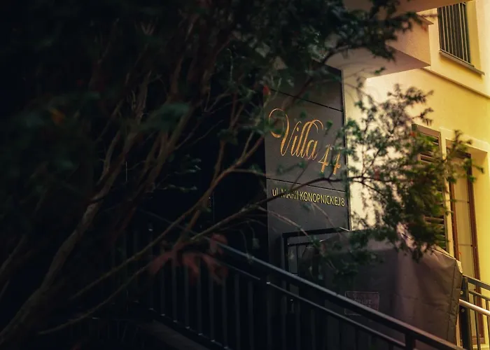 44 -v44- Апартаменты *